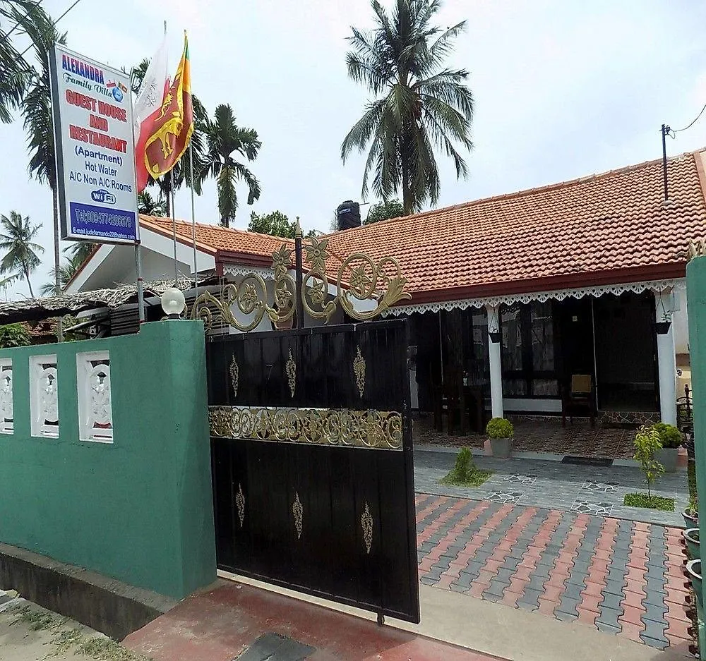 Alexandra Family Villa Negombo Guest house